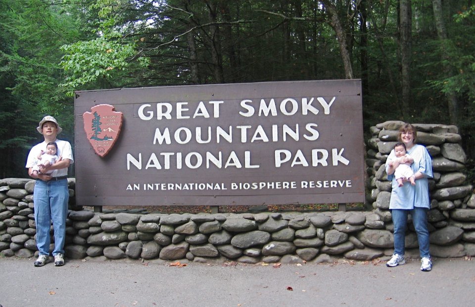 GreatSmokyMtnNationalParkSign