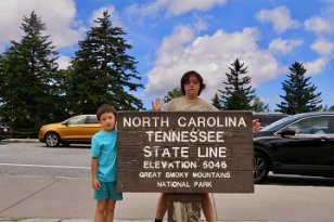 IMG_3392 North Carolina - Tennessee State Line,