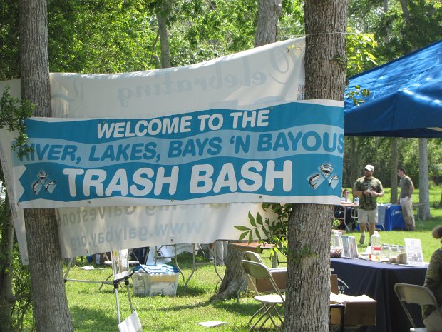 TrashBash2012 March 31, 2012 - Red Bluff Rd